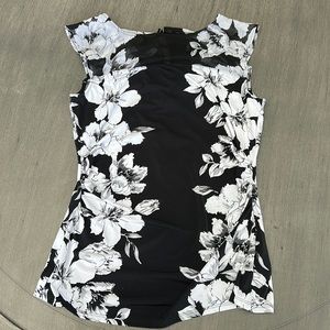 White House black market NWT floral top Small S